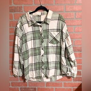Maurice’s Green & White Flannel Plaid button down shirt, Size XXL